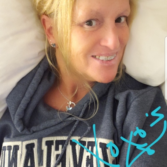 Meet your Posher, Andrea - Picture 1 of 1